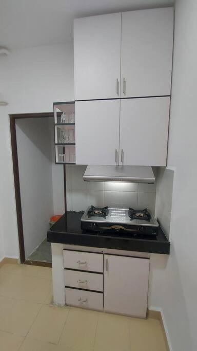 Jays Apartment - Colombo 02 At The Heart Of Convenience Eksteriør bilde
